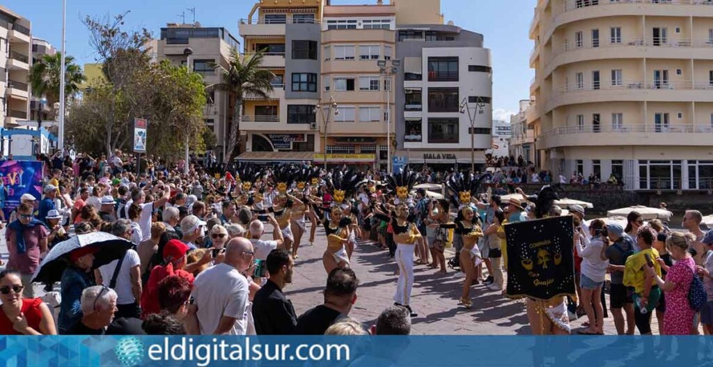 Más de 15 Horas de Fiesta El Carnaval en la Bahía de El Médano