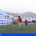 El Cabildo de Tenerife y siete ayuntamientos invertirán 1,4 millones en el césped de los campos de fútbol