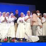 Arona. El musical “Añoranzas” puso en relevancia el Día de Canarias a manos de los mayores del municipio