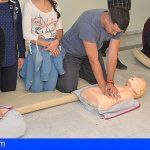 El Insular-Materno Infantil ha celebrado un taller de primeros auxilios con motivo del Día Internacional de la Enfermería