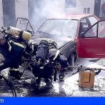 Bomberos de Tenerife interviene en un incendio en vehículo en Granadilla de Abona