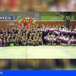El festival de navidad homenajea por cuarto año a los jóvenes deportistas de San Miguel