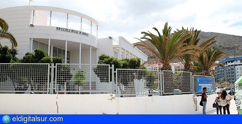 La Escuela Oficial de Idiomas de Los Cristianos celebra su