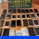 Le descubren 28 móviles robados en el control de equipajes en Los Rodeos