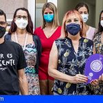 El Ayuntamiento de Adeje hace entrega del distintivo “Punto Violeta” a la Asociación Domitila Hernández