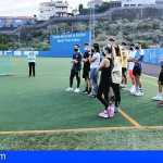 Estudiantes de la Universidad Europea de Canarias aprenden béisbol y sofbol con la Federación Canaria