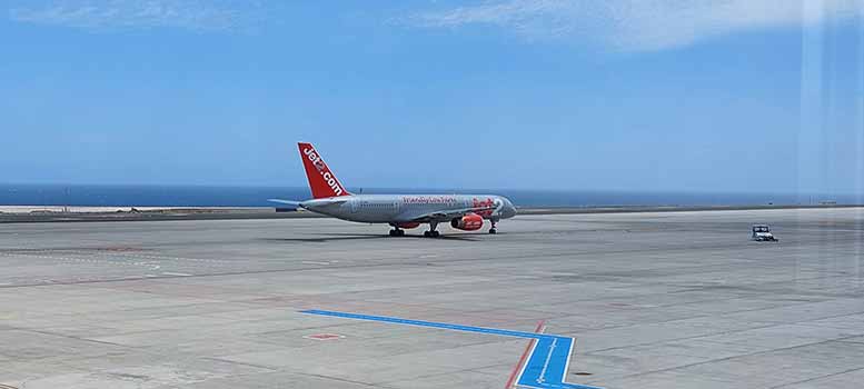 aviones en el Aeropuerto Tenerife Sur