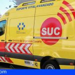 Motorista herido grave en una colisión con un turismo en la calle San Sebastián de Adeje