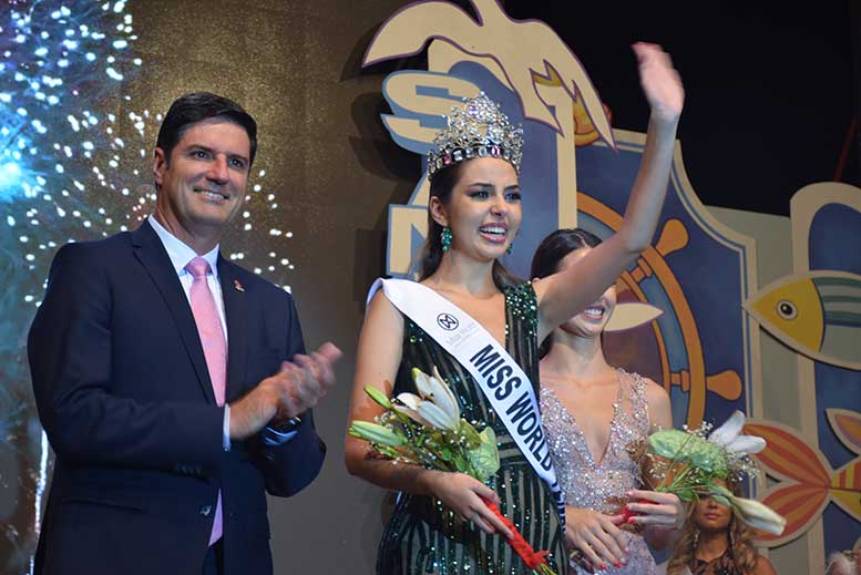 Miss Mundo Tenerife Corina Mzrazek