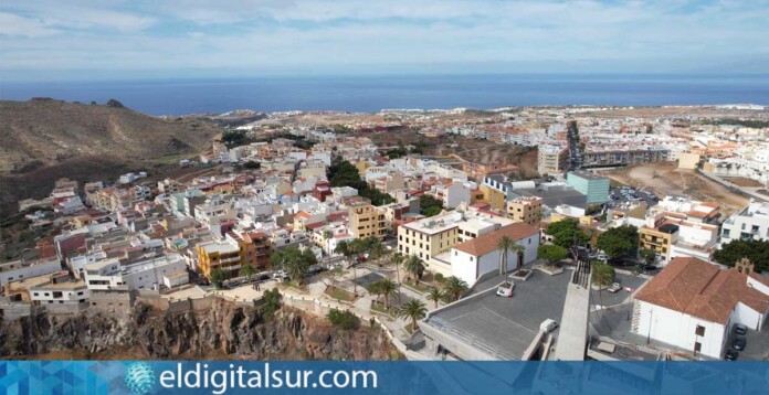 Adeje-vista-aerea-260324 Fraga inicia el trámite ante el Gobierno de Canarias: Adeje se encamina a la declaración de