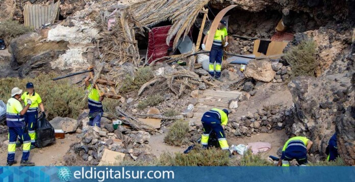 Desalojaron unos 45 asentamientos en la costa granadillera