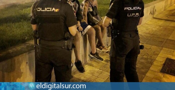 Siete Turistas Británicos Detenidos tras una Reyerta en el Sur de Tenerife