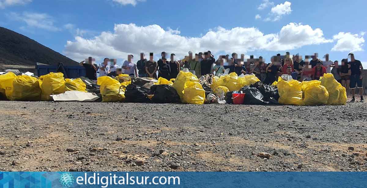 Estudiantes de San Miguel sacan de las zonas naturales tinerfeñas más de 5000 kg de basura