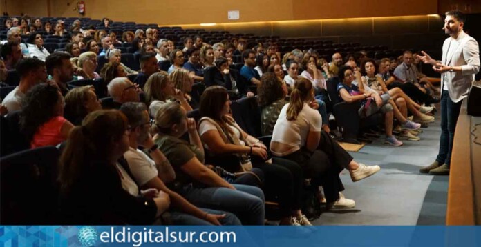 III Feria de la Salud de Arona - conferencia del neurocirujano canario Jesús Martín