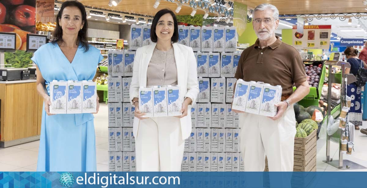 En la foto, Olga del Pino, Patricia Muñoz y Roberto Rey