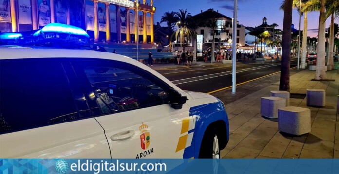 Patrulla de la Policía Local de Arona