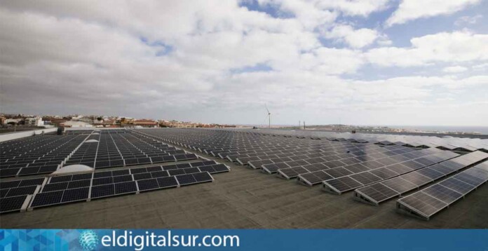 Instalación-de-autoconsumo-fotovoltaico-en-el-centro-logístico-de-HiperDino-en-Telde-(Gran-Canaria)-271224