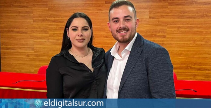 Naím Yánez y Melania Santos, concejales de VOX en Arona, asumen nuevas responsabilidades en el gobierno local tras el pacto alcanzado con PP y CC.