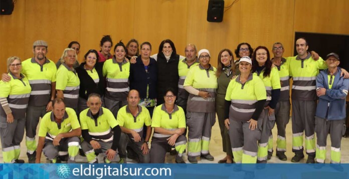 empleo-guia-de-isora-chirche-150125