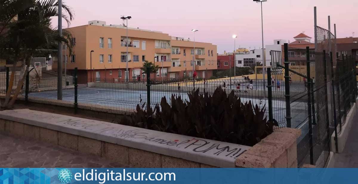 Polideportivo de La Hoyita en el núcleo de San Isidro