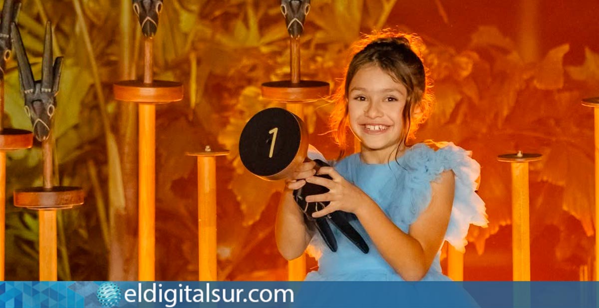 Fernanda González, candidata de Loro Parque a Reina Infantil del Carnaval de Santa Cruz de Tenerife 2025