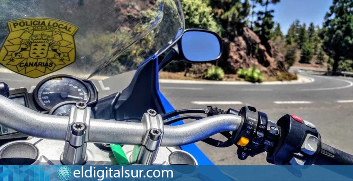 Foto de archivo de una moto de la Policía Local de Arona