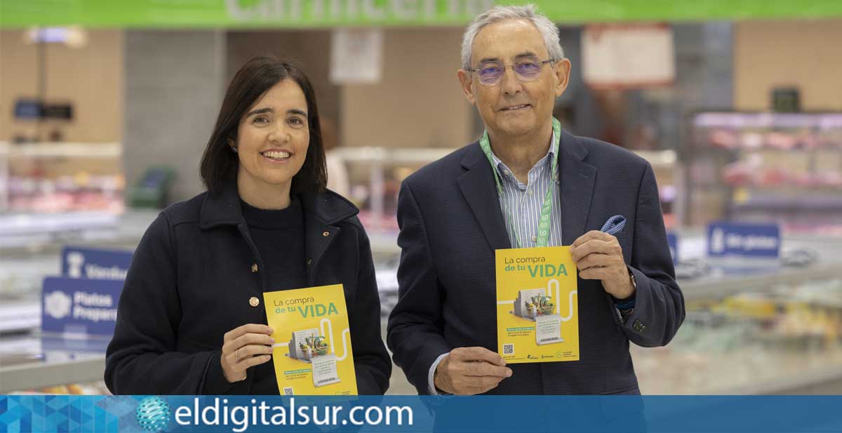 Patricia Muñoz, directora de la Fundación DinoSol, y Fernando Fraile, presidente de la Asociación Española Contra el Cáncer (AECC) en Las Palmas