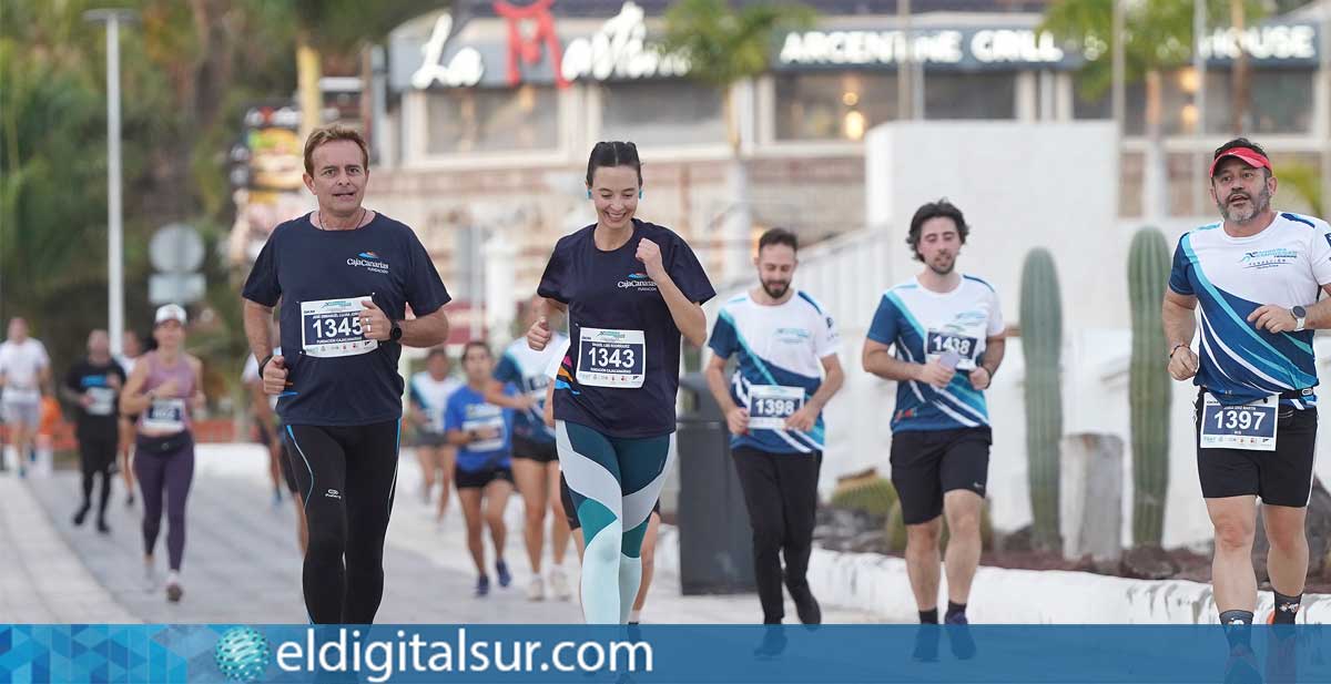 Ambiente festivo en la II Carrera de las Empresas de Tenerife