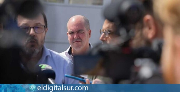 alejandro-gomez-fuster-110325
