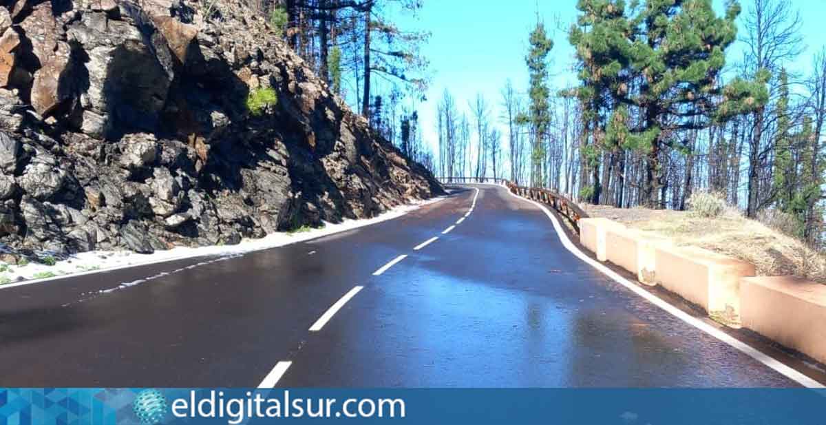 Carretera despejada tras los trabajos de limpieza de hielo