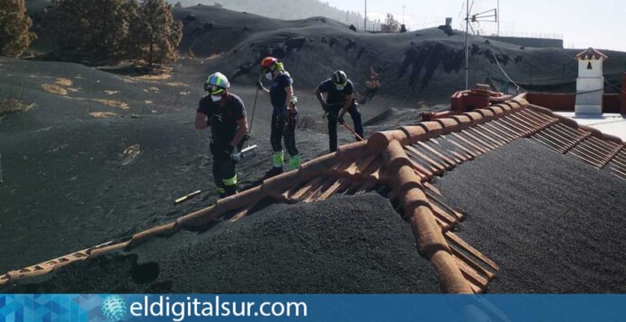 Damnificados del volcán de La Palma piden al Gobierno los 100 millones de 2024 y la bonificación del IRPF