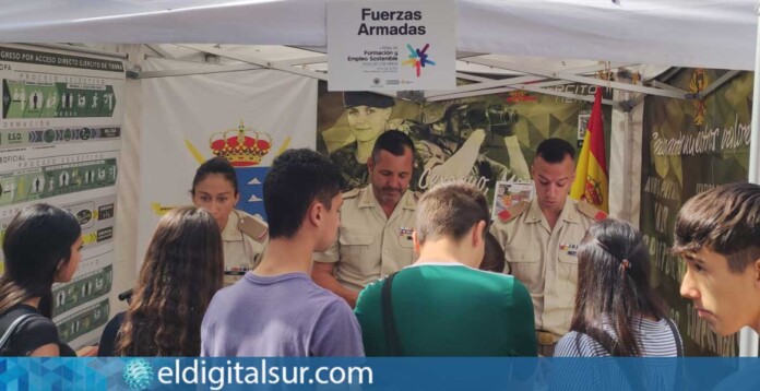fuerzas-armadas-270325 El Equipo de Información atiende inquietudes y aclara dudas sobre el acceso a la carrera militar