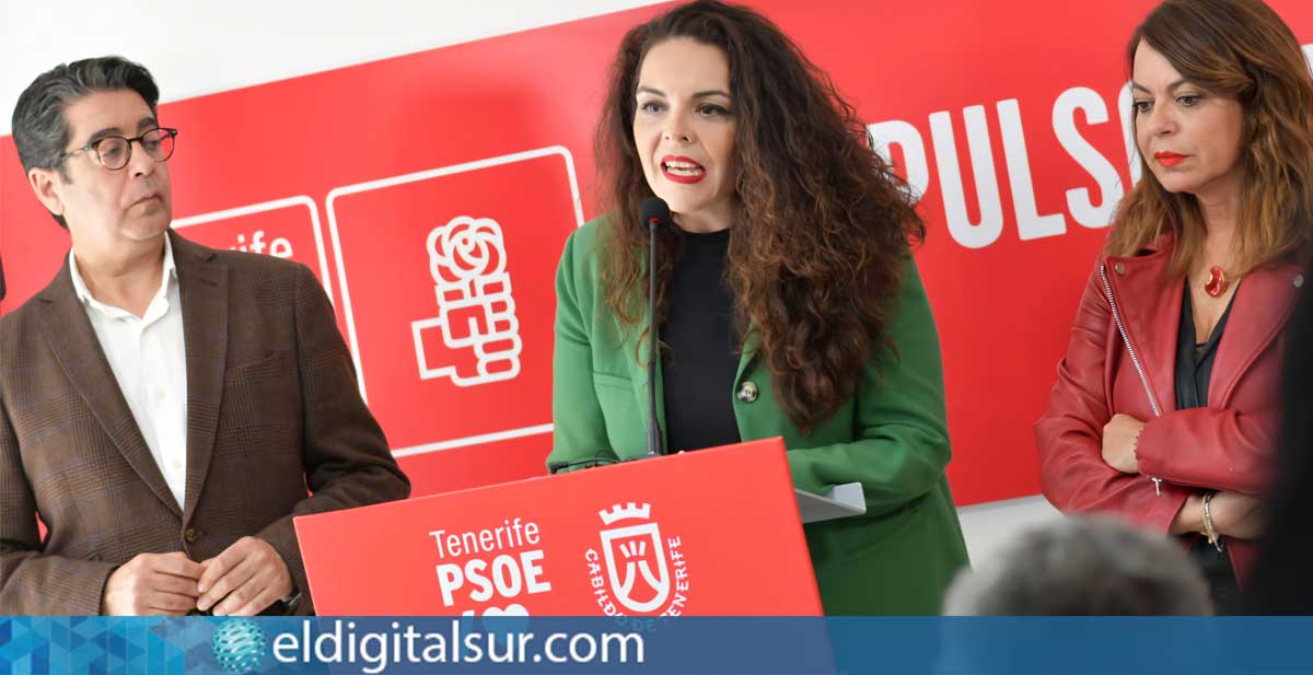 Jennifer Miranda, junto a Tamara Raya y Pedro Martín, durante la rueda de prensa sobre la moción de censura en Granadilla de Abona.