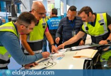 Agentes durante la formación en inspección de taxis en Puerto de la Cruz