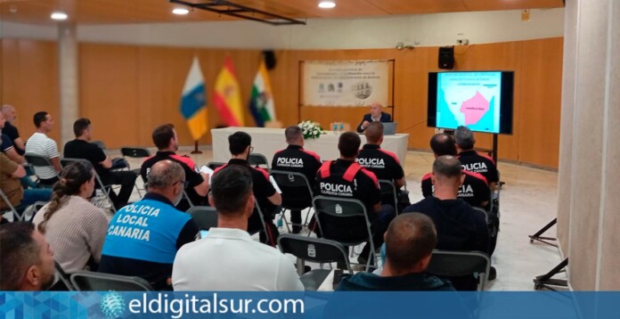 Agentes de distintos municipios del sur de Tenerife participaron en las Jornadas de Acercamiento y Coordinación celebradas en Guía de Isora