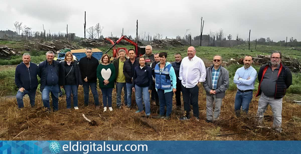 Agricultores y ganaderos de Tegueste reciben la madera calcinada transformada para uso agrícola