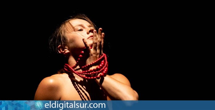 Daria Koval interpreta Resistance Movement de Maciej Kuźmiński en MOVE 2025