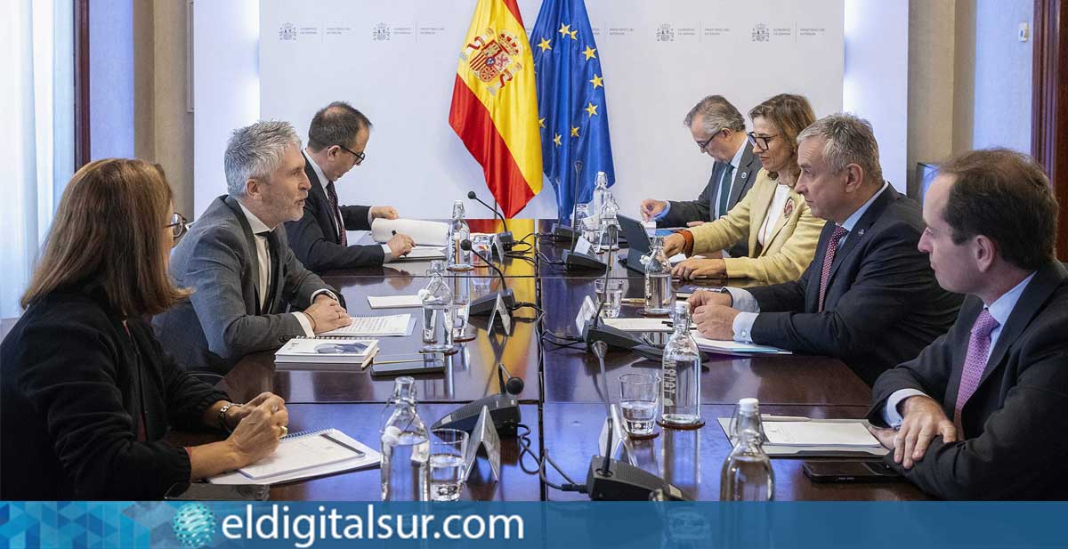 Fernando Grande-Marlaska y Jozef Síkela en su reunión en Madrid