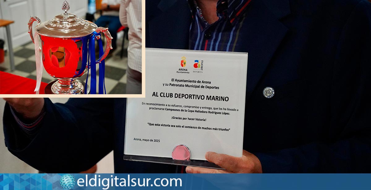Placa conmemorativa de reconocimiento al triunfo en la Copa Heliodoro
