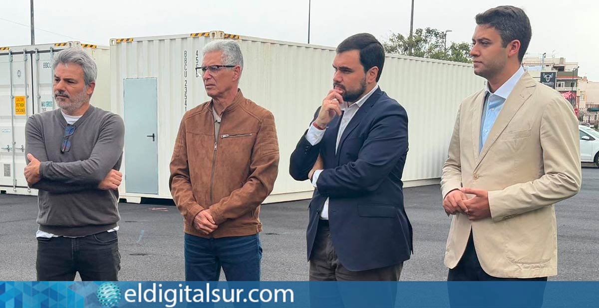 El alcalde Leopoldo Afonso y el equipo técnico supervisan las mejoras en Playa Jardín