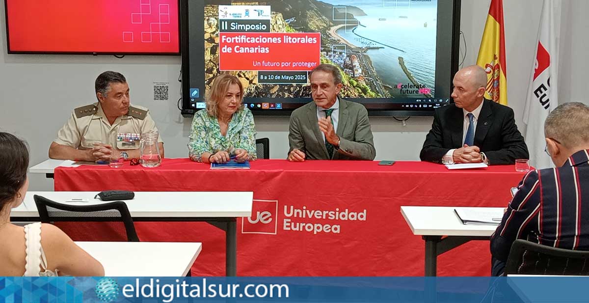 Mesa redonda con Conde de Arjona; Del Pino, Mateo Castañeyra y López Arquillo