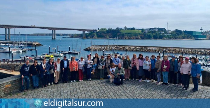 Grupo de mayores de Tacoronte durante su viaje por Asturias
