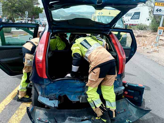 Estado en el que quedó uno de los vehículos implicados en el accidente en la TF-65
