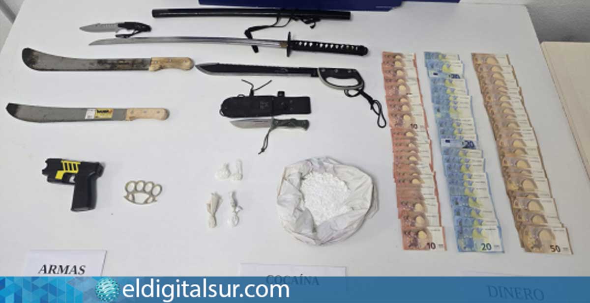 Armas y drogas incautadas en el operativo en Cuestapiedra