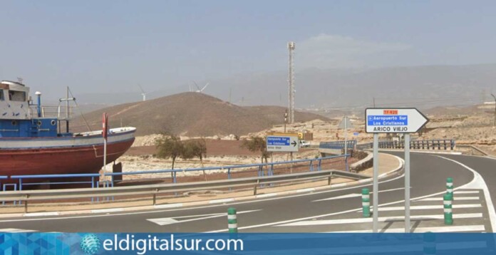 Acceso a la carretera TF-625 (Arico)