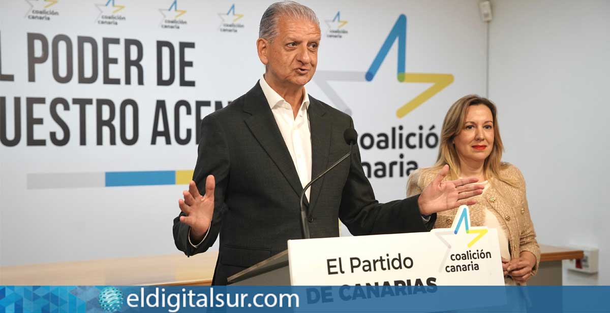 Rueda de prensa de Francisco Linares y Rosa Dávila en la sede de CC en Santa Cruz de Tenerife / EDS