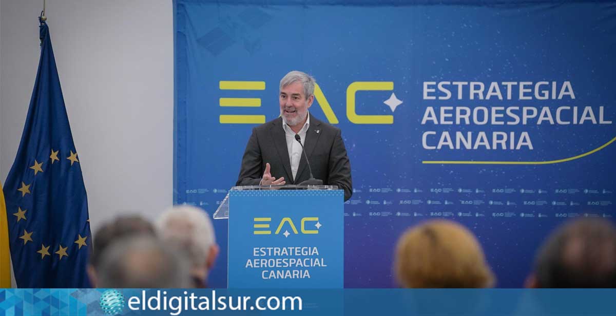 El presidente del Gobierno de Canarias, Fernando Clavijo, durante la presentación de la Estrategia Aeroespacial Canaria
