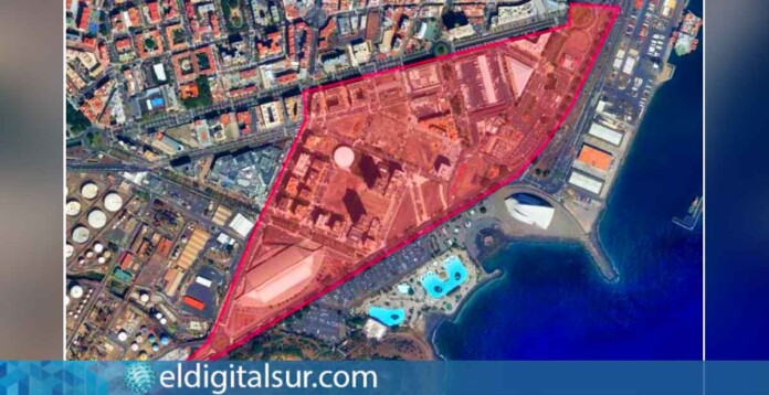 Mapa que muestra el área afectada por las restricciones de acceso a garajes durante el desfile militar del Día de las Fuerzas Armadas 2025 en Santa Cruz