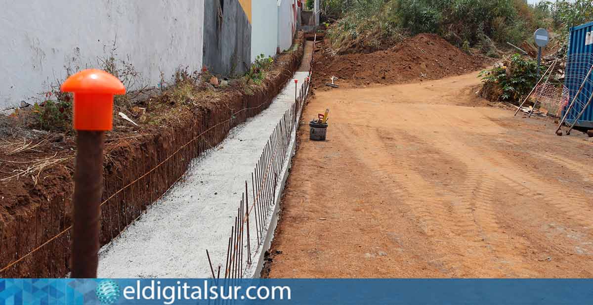 obras del nuevo colector junto al Centro de Salud de Tacoronte