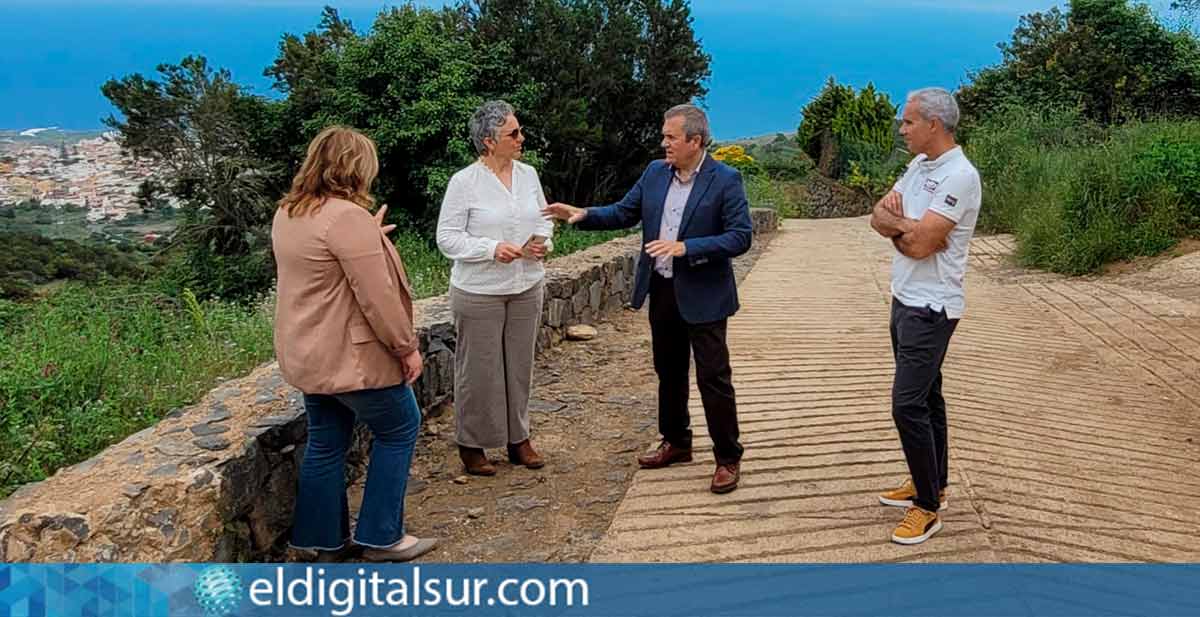 Valentín González visita el Camino Lomo Blanco-Chafarís junto a representantes municipales